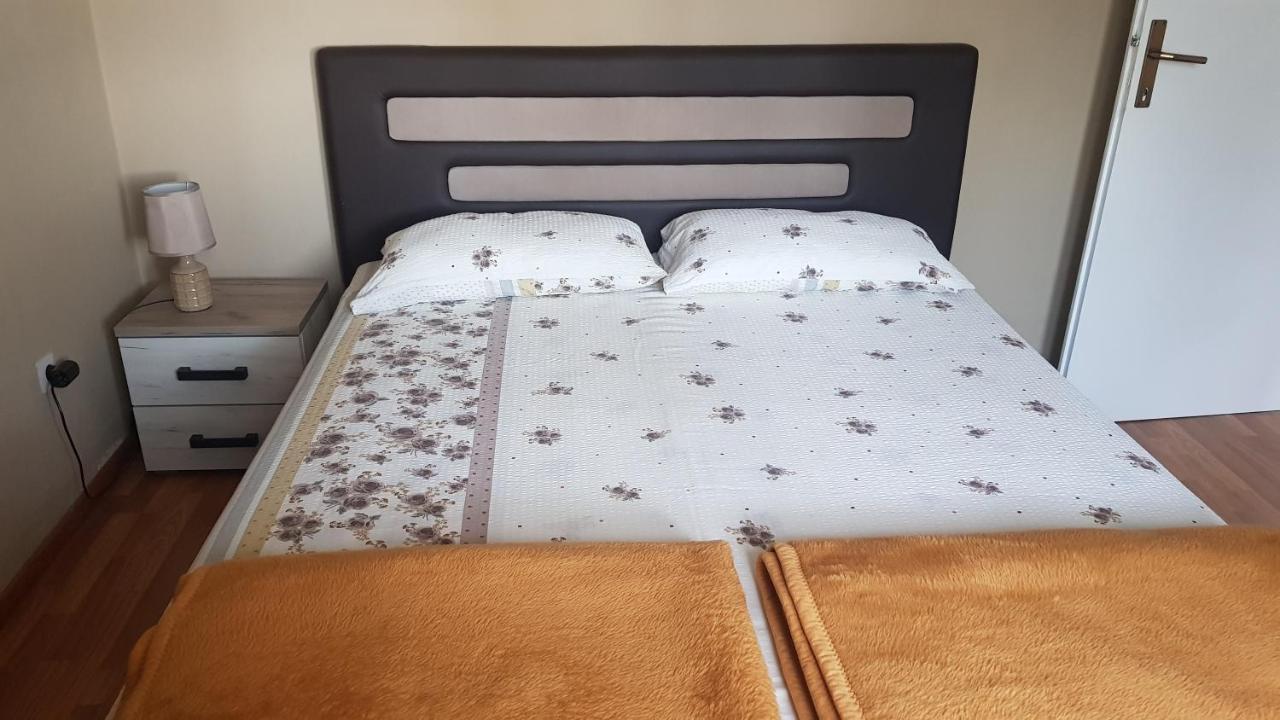 Apartment Lidija Herceg Novi Eksteriør bilde